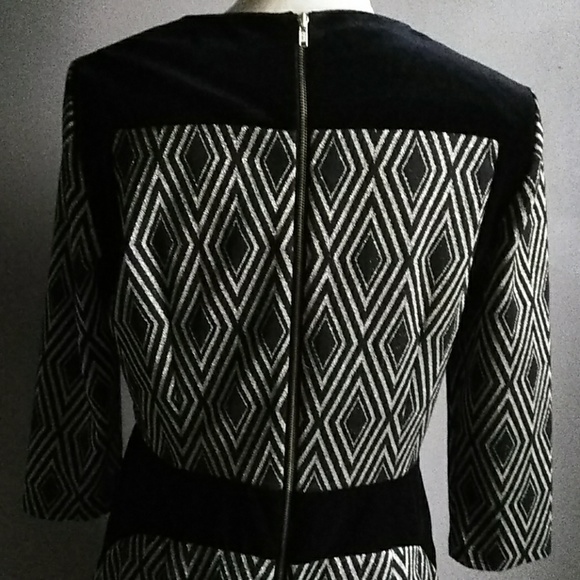 The Limited Black/Gold Dress - Picture 5 of 5